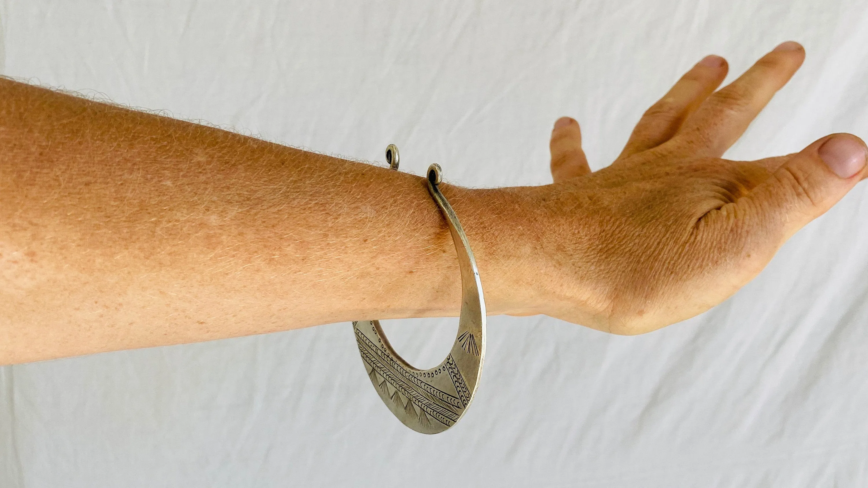 SINGLE Miao Hmong Bangle. China
