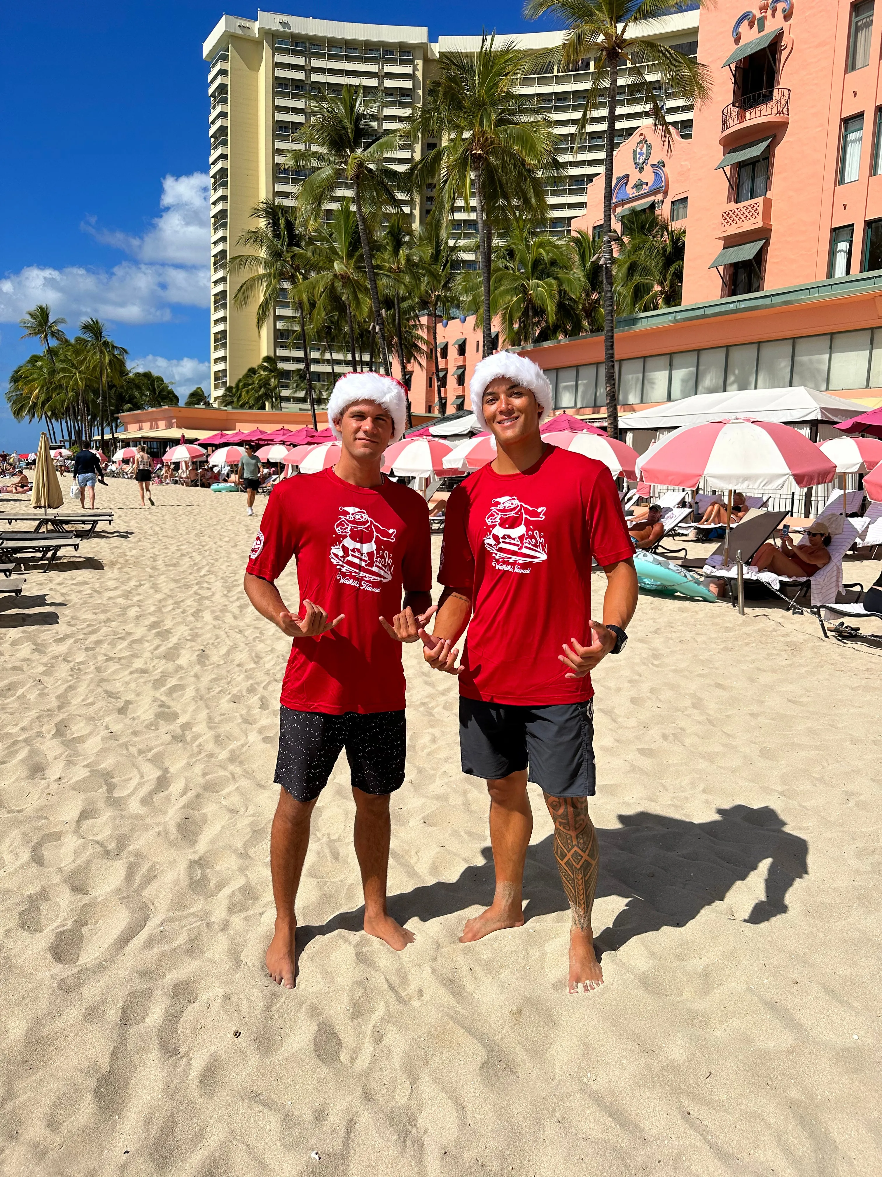 Surfing Santa Mele Kalikishaka Dukie Rash Guard - Menʻs/Unisex